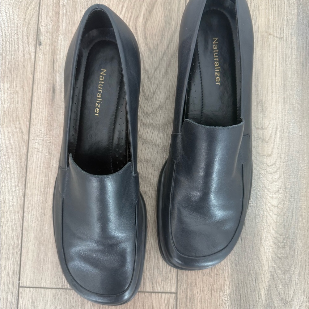 Vintage Naturalizer Navy Blue Leather Loafers Women’s Size 8.5 Classic Comfort